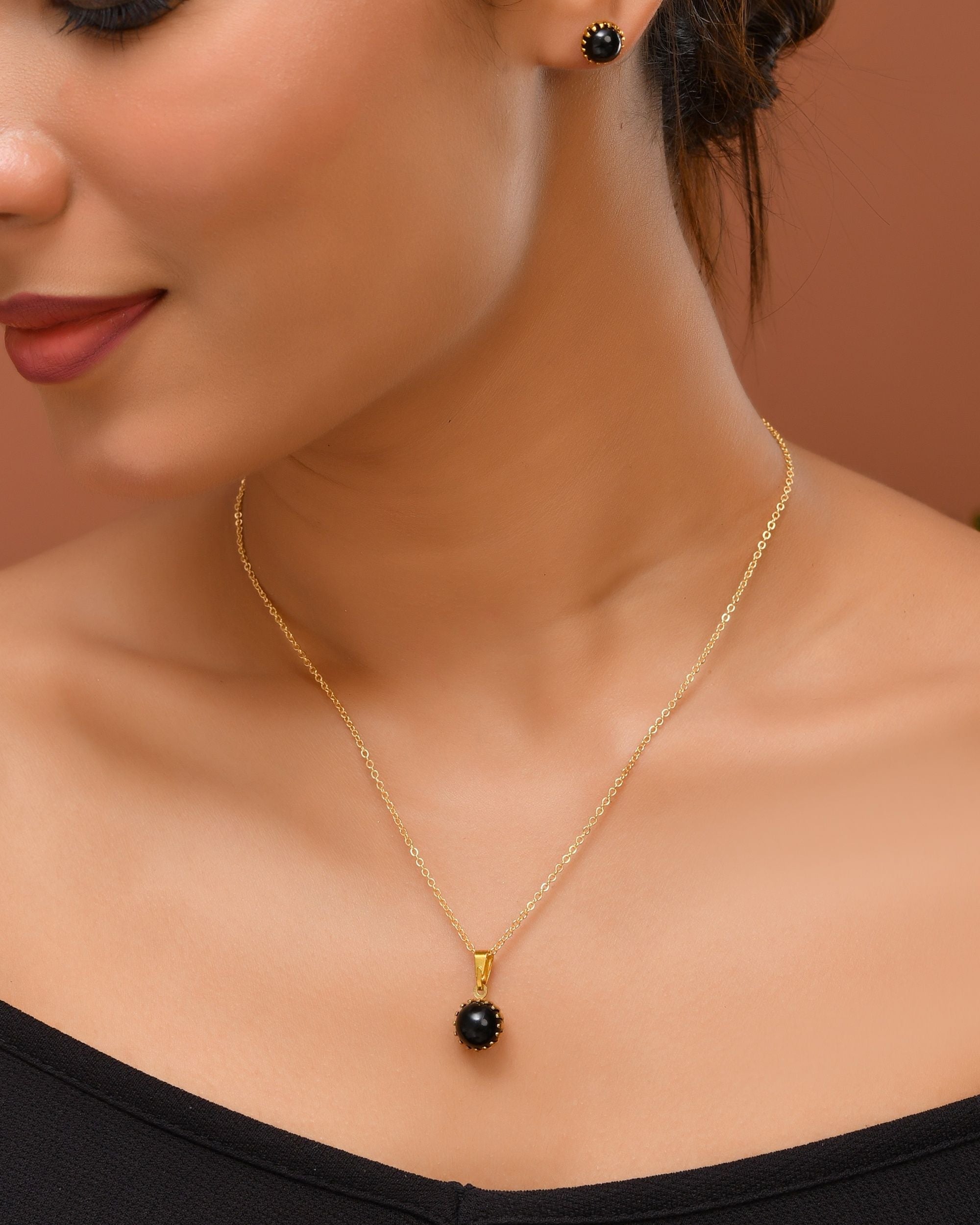VOJ Gold Polished Stainless Steel Black Pearl Studded Chain Set | Grocsy