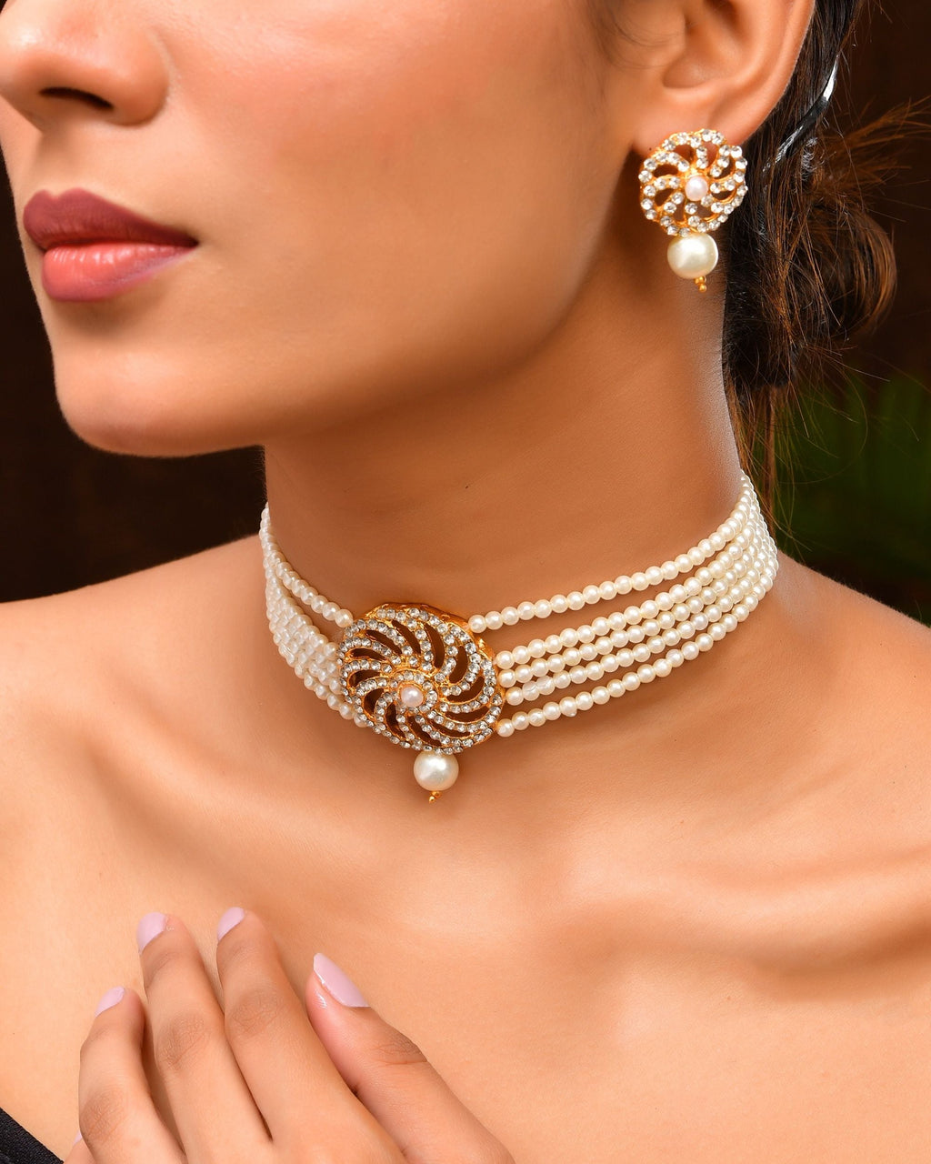 VOJ Gold Polished Stone And Pearl Studded Traditional Chokar Set | Grocsy