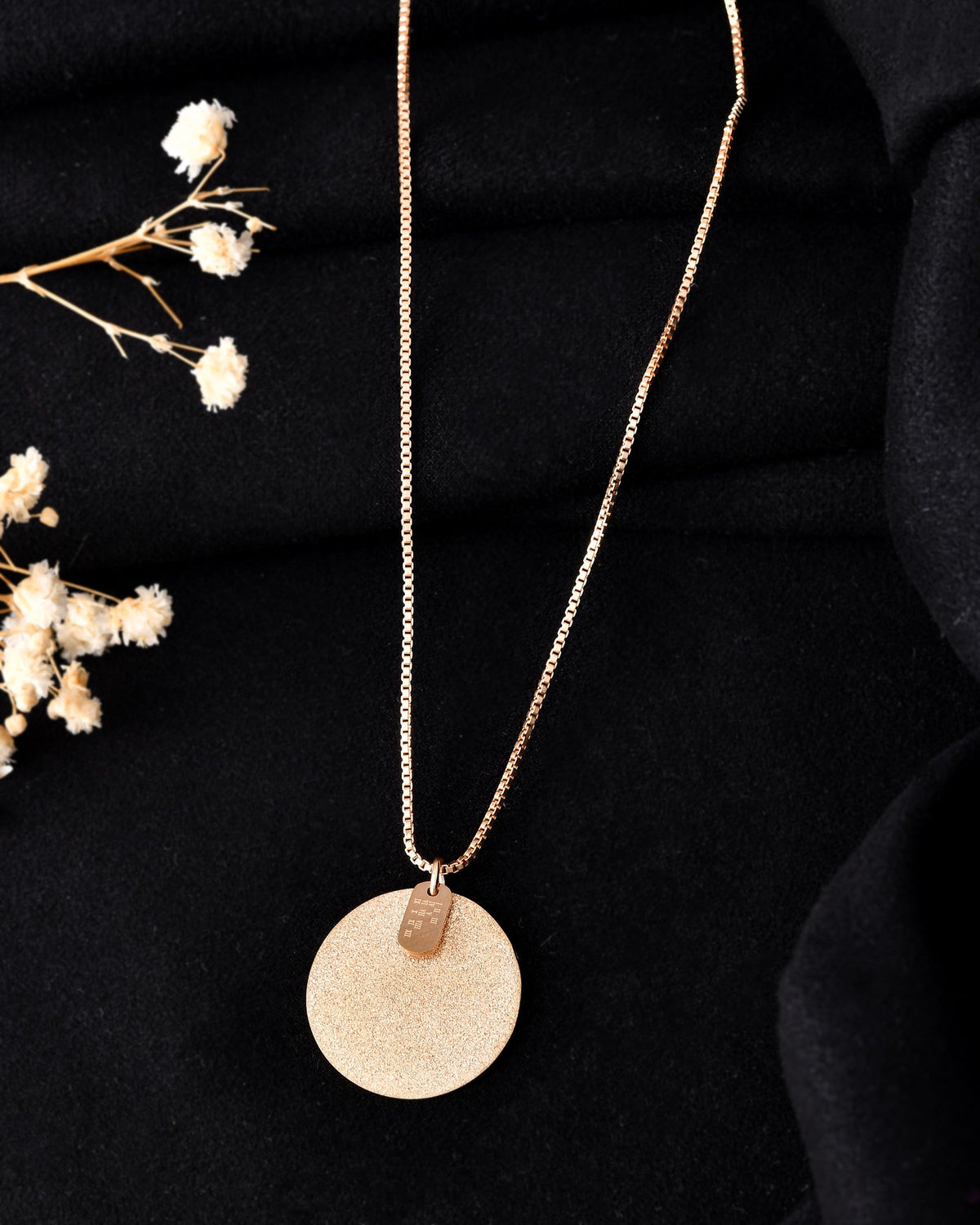 VOJ Gold Polished Chain With Circular Pendant | Grocsy
