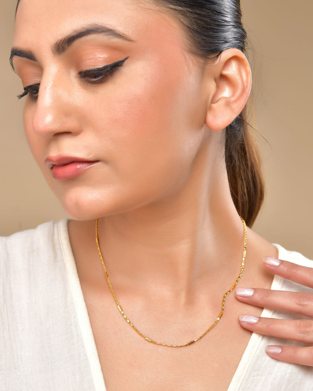 VOJ Pipe Shaped Classic Chain For Women | Grocsy