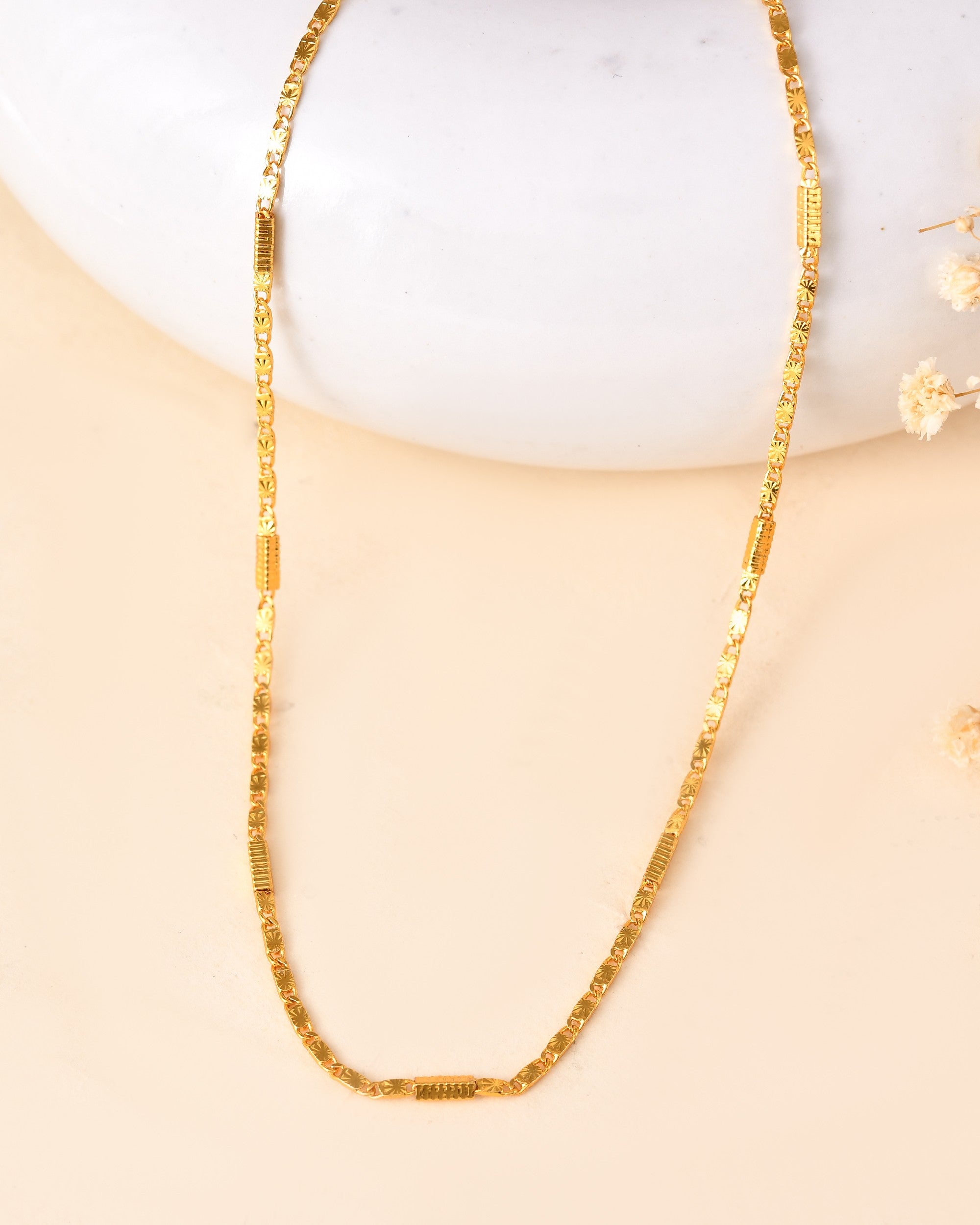 VOJ Pipe Shaped Classic Chain For Women | Grocsy
