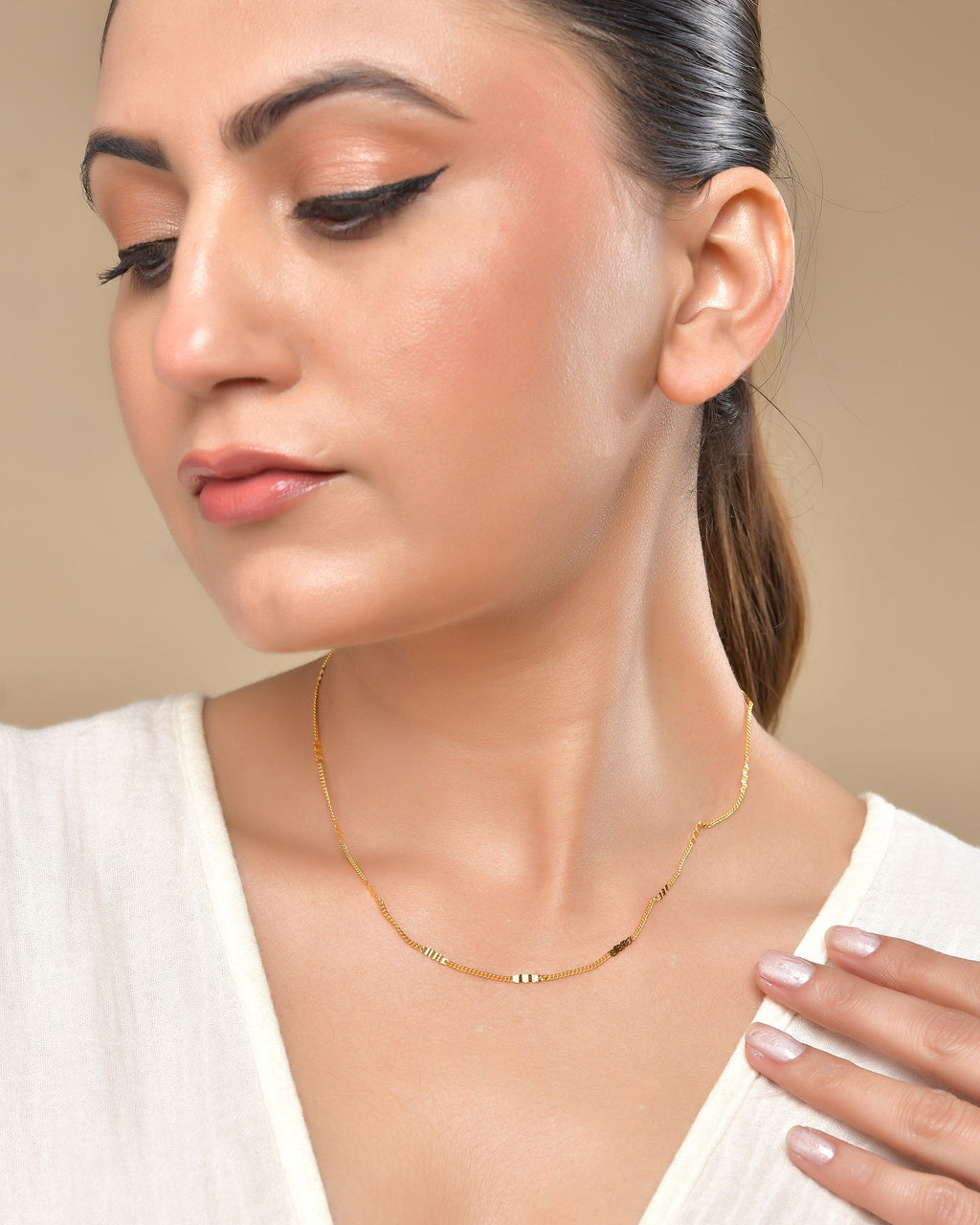 VOJ Women Stainless Steel Gold Polished Minimal Pipe Chain | Grocsy