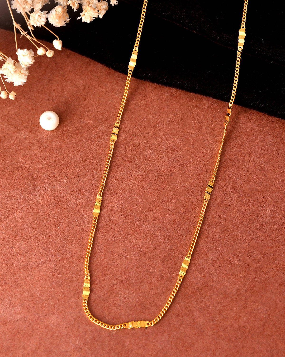 VOJ Women Stainless Steel Gold Polished Minimal Pipe Chain | Grocsy