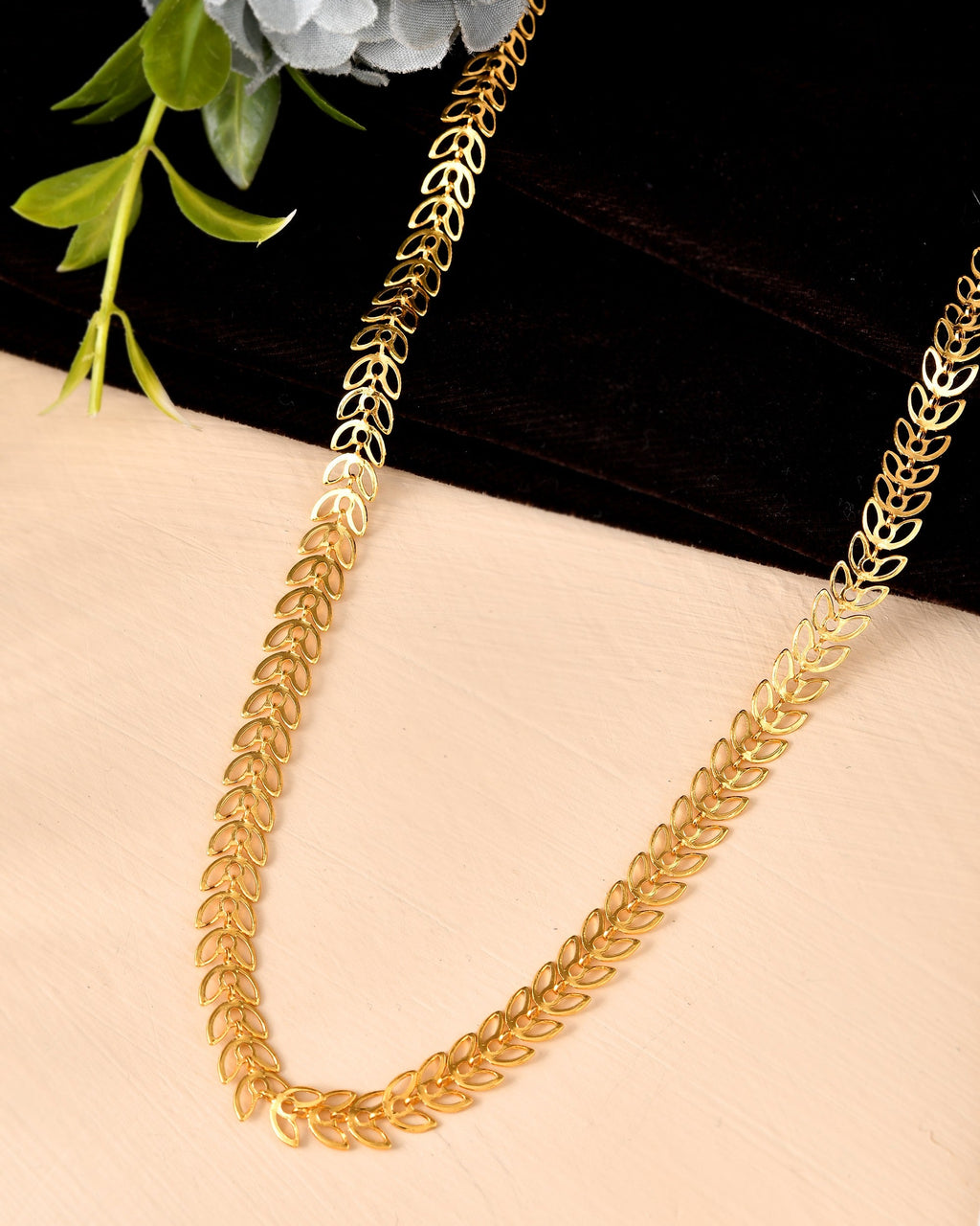 VOJ Women Gold Polished Stainless Steel Minimal Leaf Chain | Grocsy