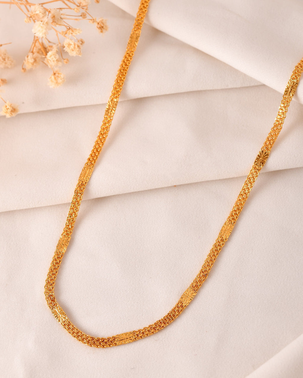 VOJ Gold Polished Classic Stainless Steel Chain | Grocsy