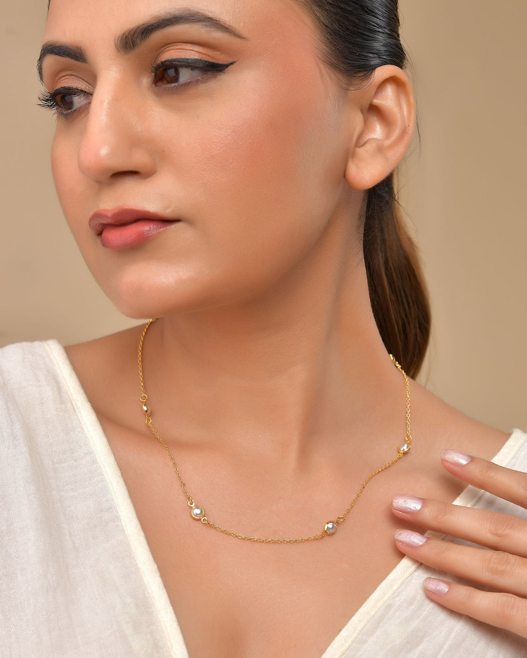 VOJ Gold Polished Women Pearl Studded Stainless Steel Chain | Grocsy