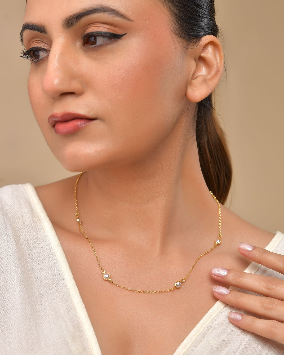 VOJ Gold Polished Women Pearl Studded Stainless Steel Chain | Grocsy