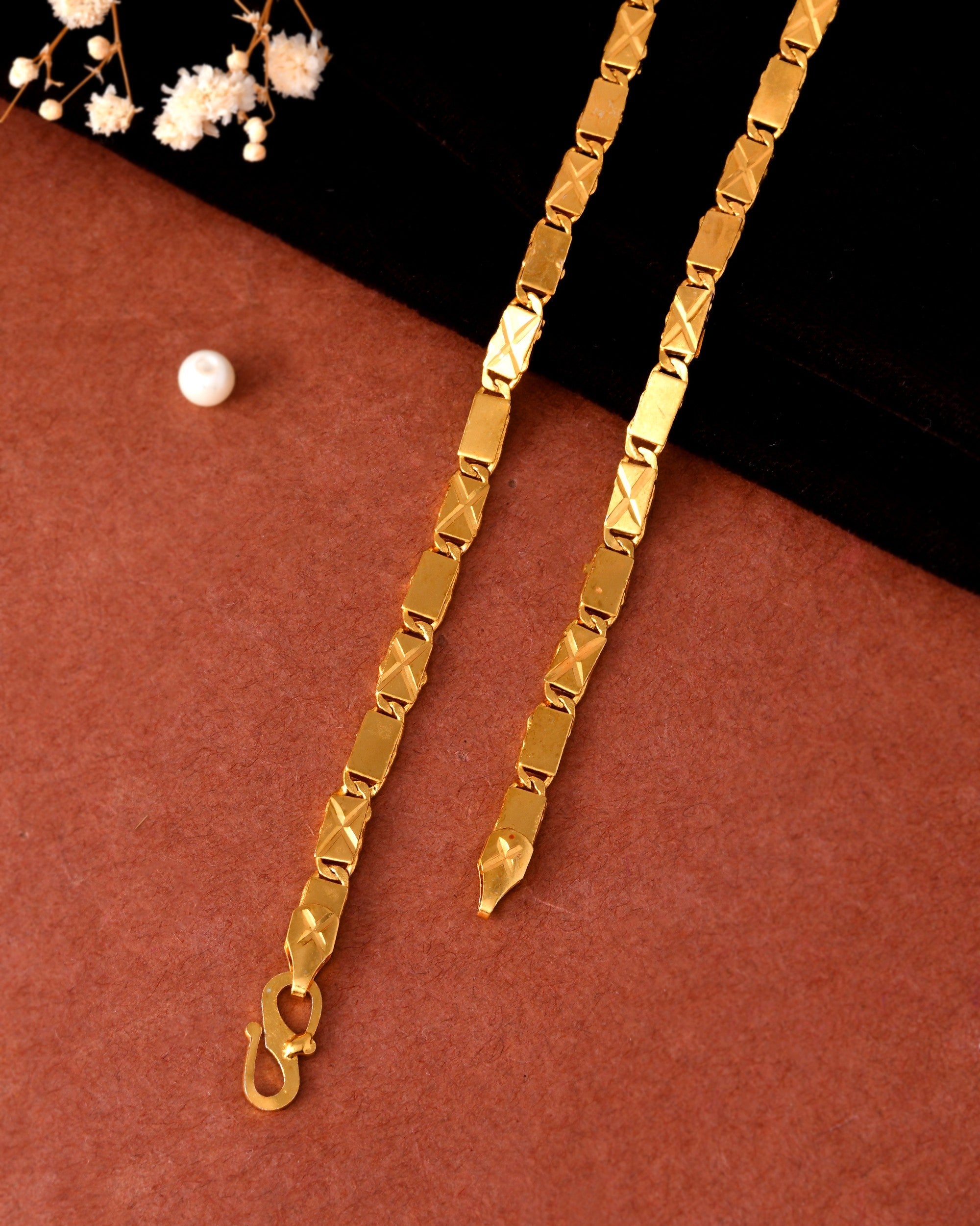 VOJ Stainless Steel Gold Polished Biscuit Shaped Classic Chain | Grocsy