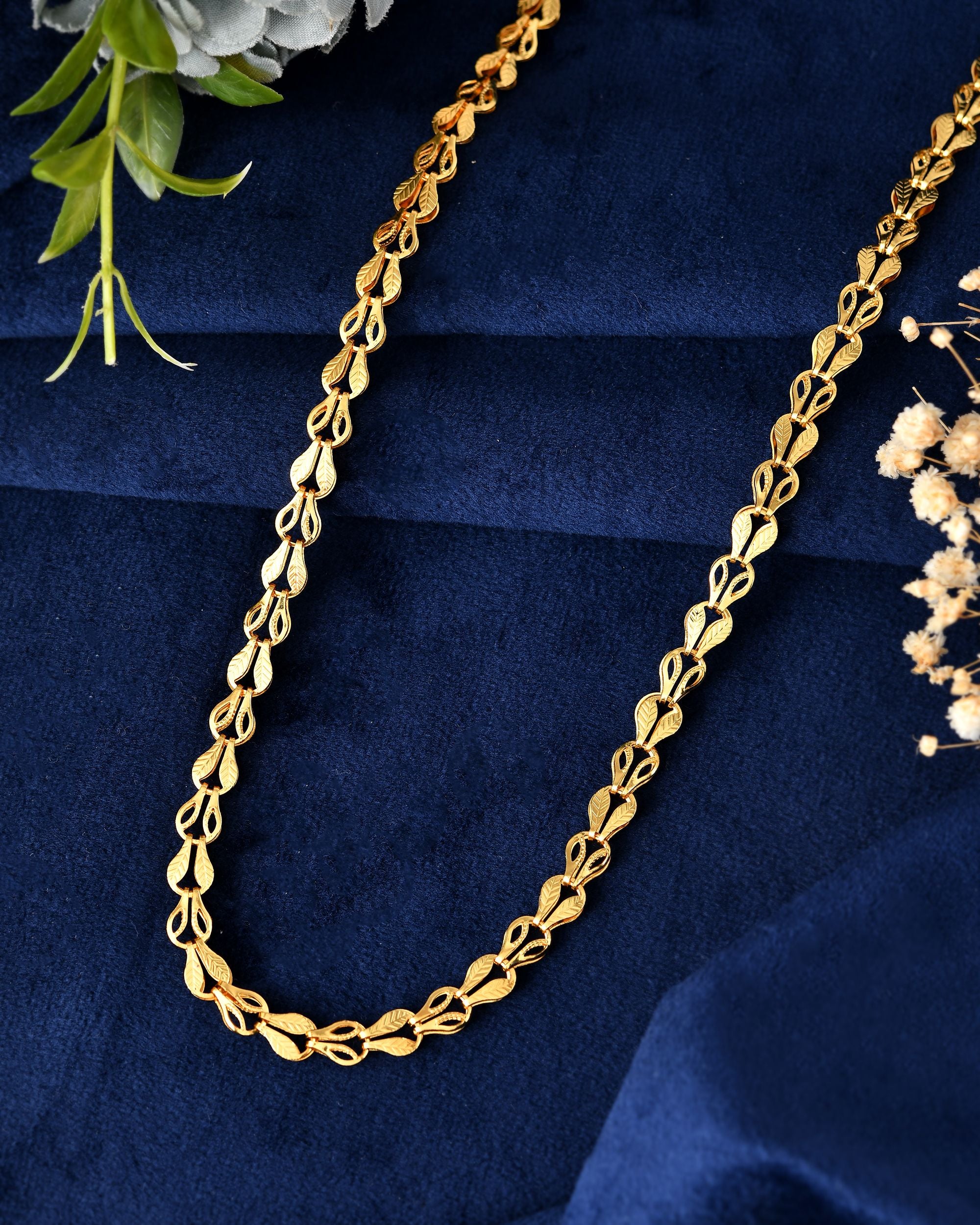 VOJ Men Designer Classic Gold Polished Chain | Grocsy