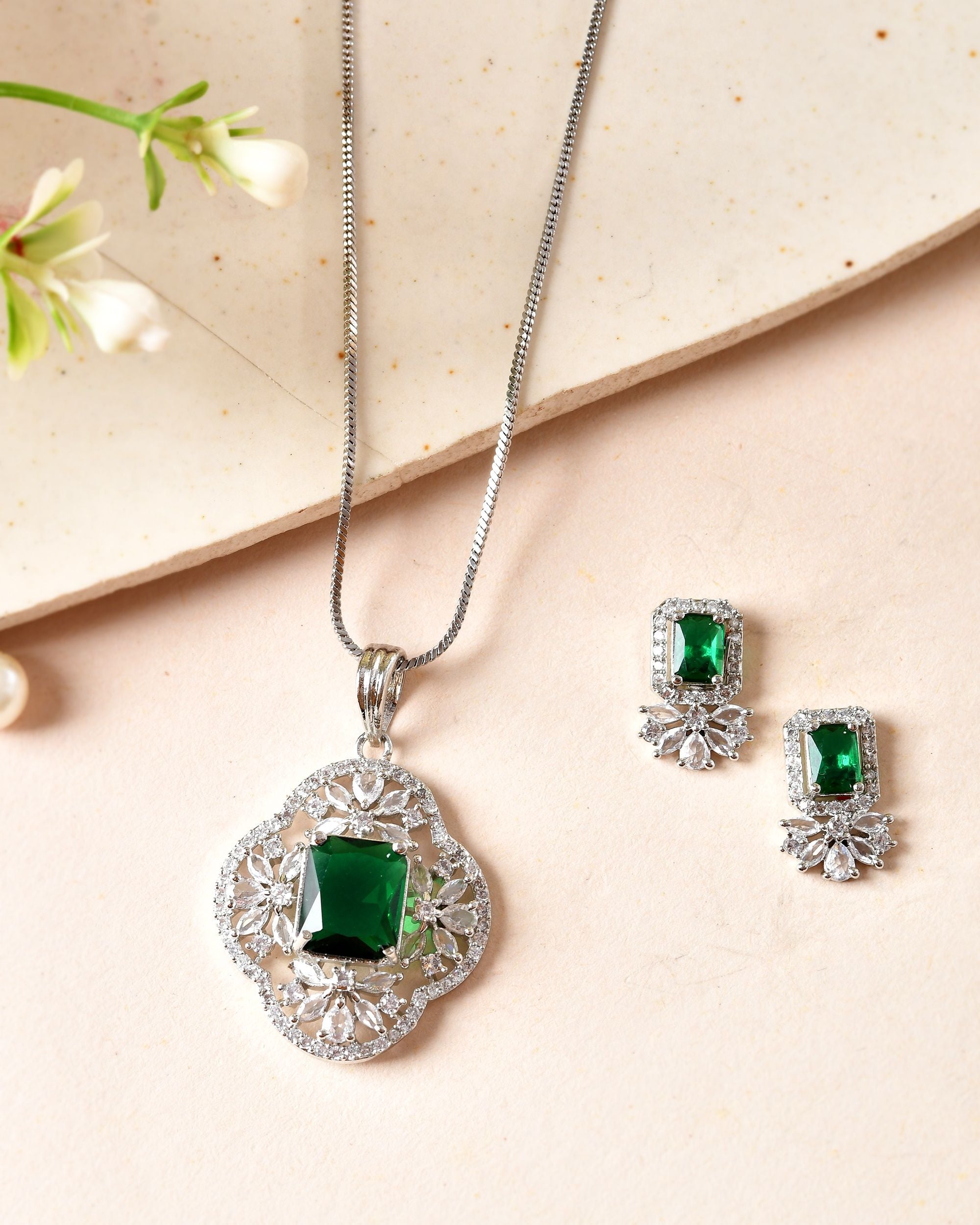 VOJ Silver Plated Green Rectangular Shaped Ad Chain Set | Grocsy