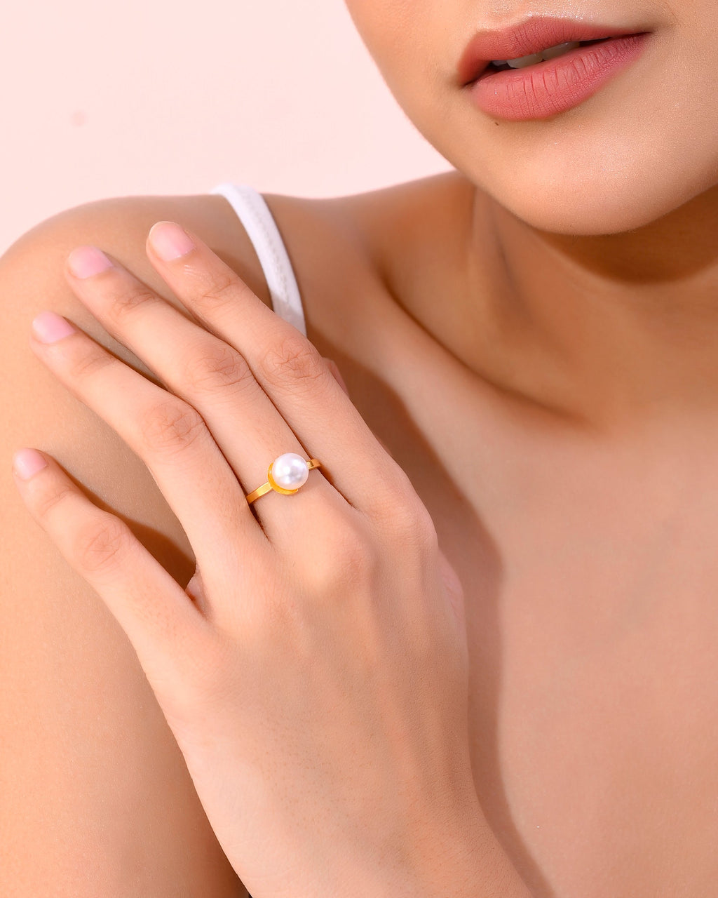 VOJ Gold-Polished One Pearl Ring | Grocsy