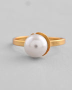 VOJ Gold-Polished One Pearl Ring | Grocsy