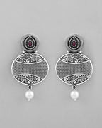 VOJ Rhodium-Plated Oxidized Contemporary With Pearl Earrings | Grocsy