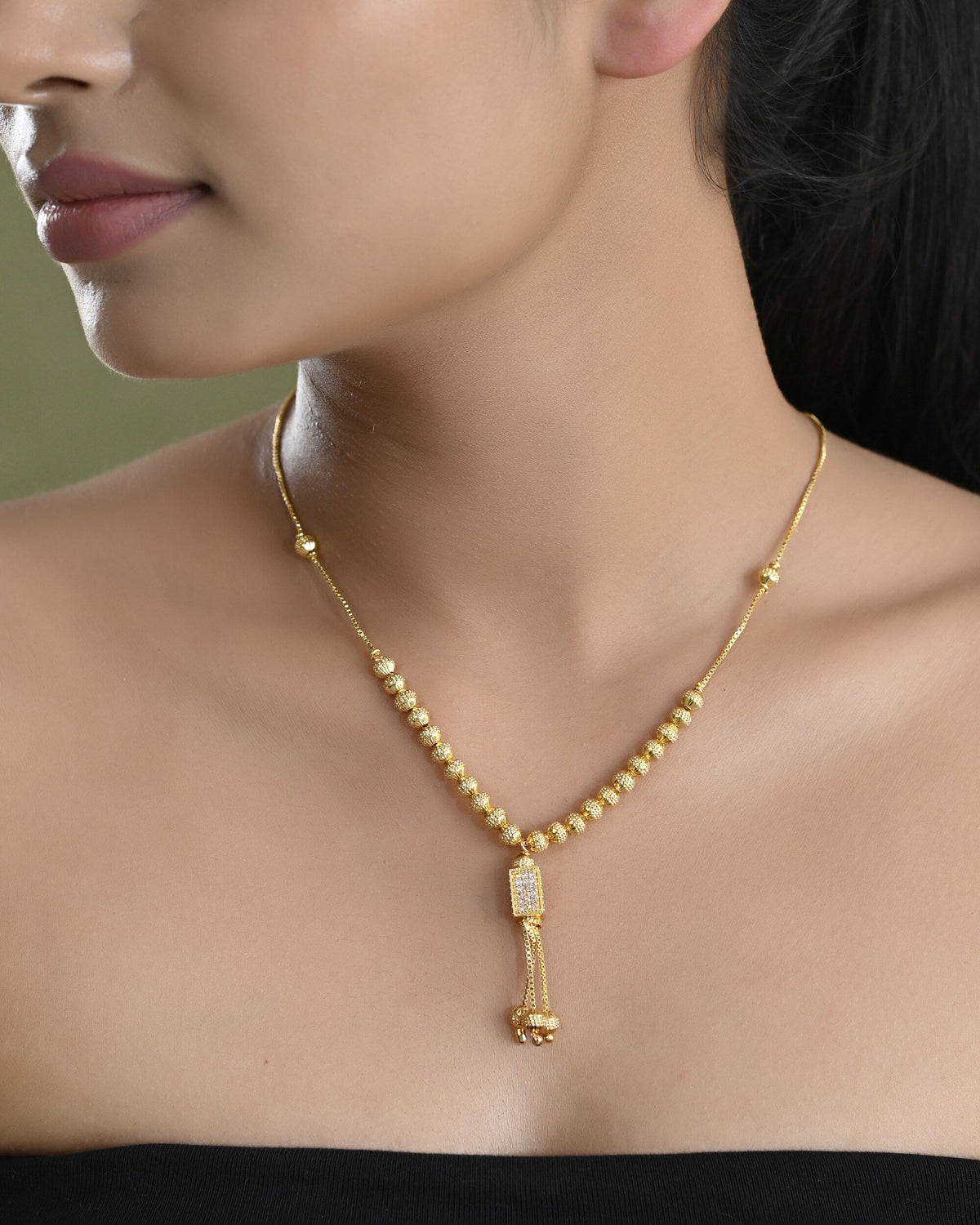VOJ Gold-Polished Stainless Steel Stone Studded Chain For Women | Grocsy