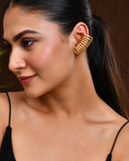 VOJ Gold Polished Circular Openable Ear Cuff