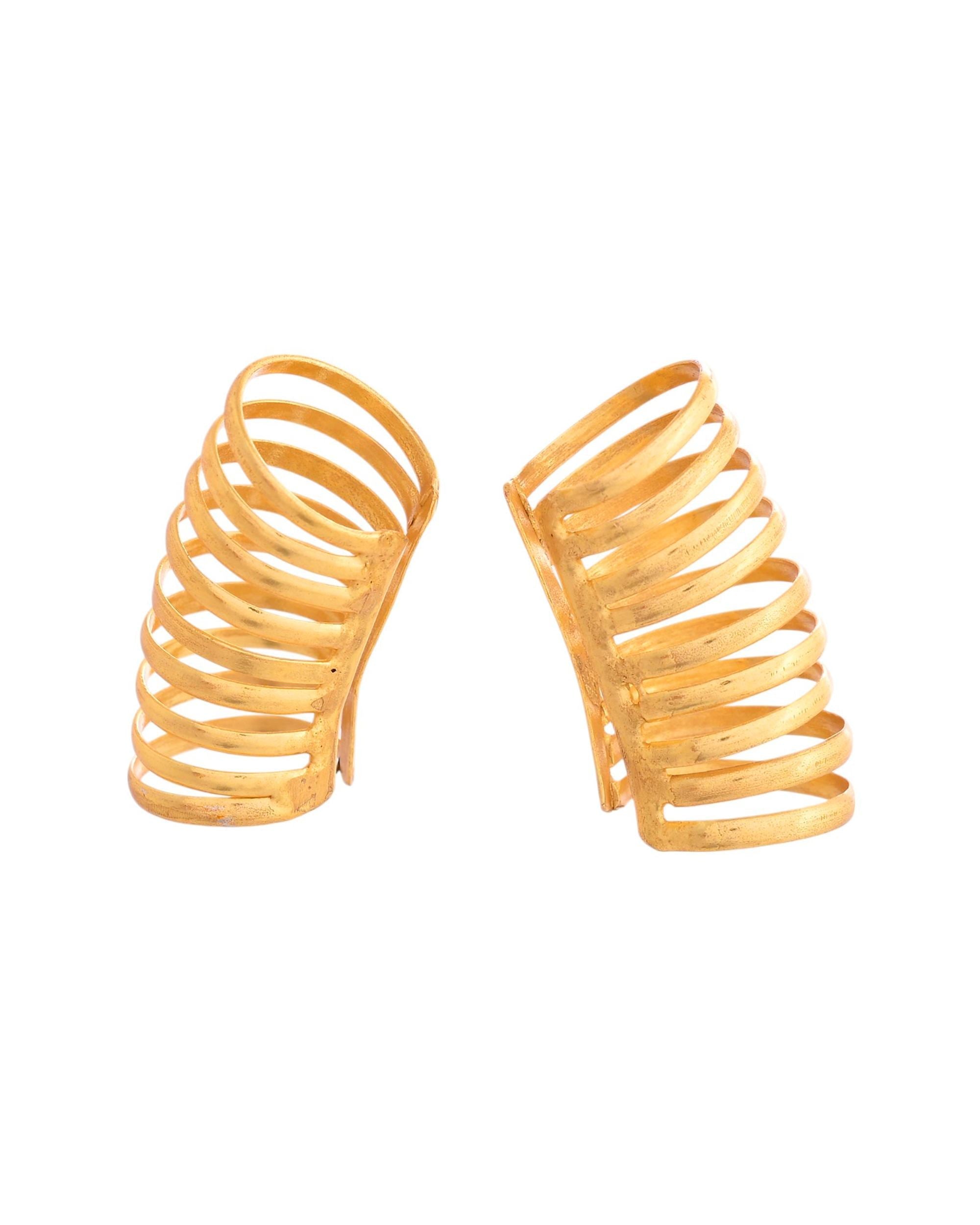 VOJ Gold Polished Circular Openable Ear Cuff