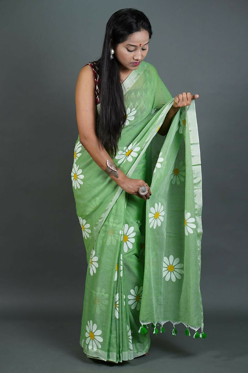 Exclusive Collection Light Green Pure Cotton Saree With Sunflower Design | Grocsy