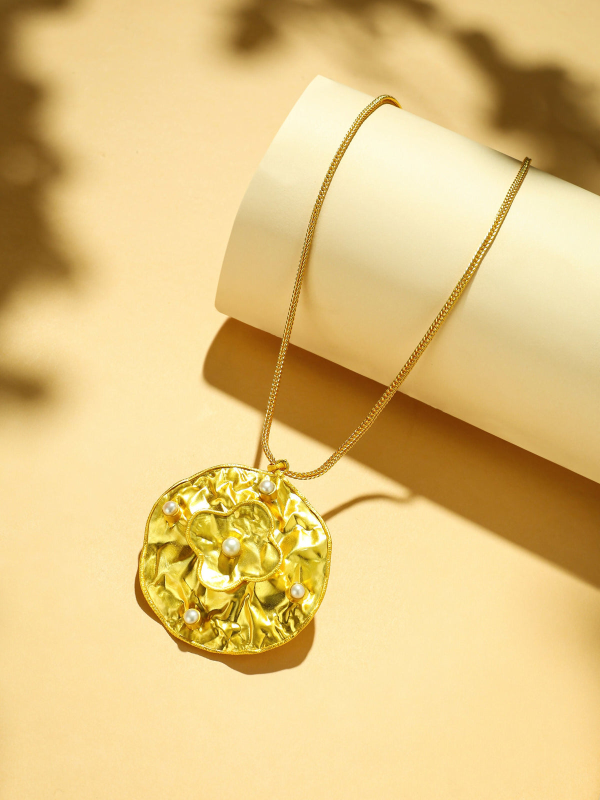 Nuyug 18K Gold-Plated Pearl Embellished Minimal Chain Textured Surface Floral Pendant Necklace | Grocsy