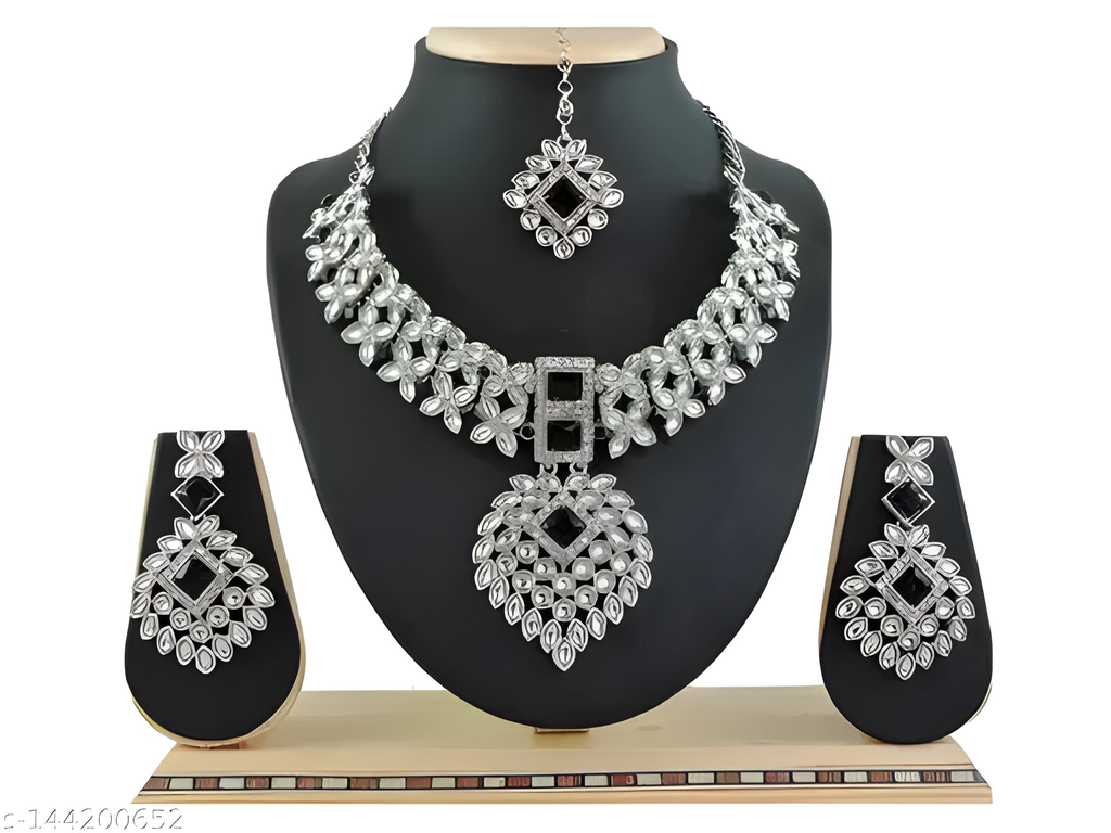 Jewel City Exquisite Crystal Flower Necklace Set | Grocsy