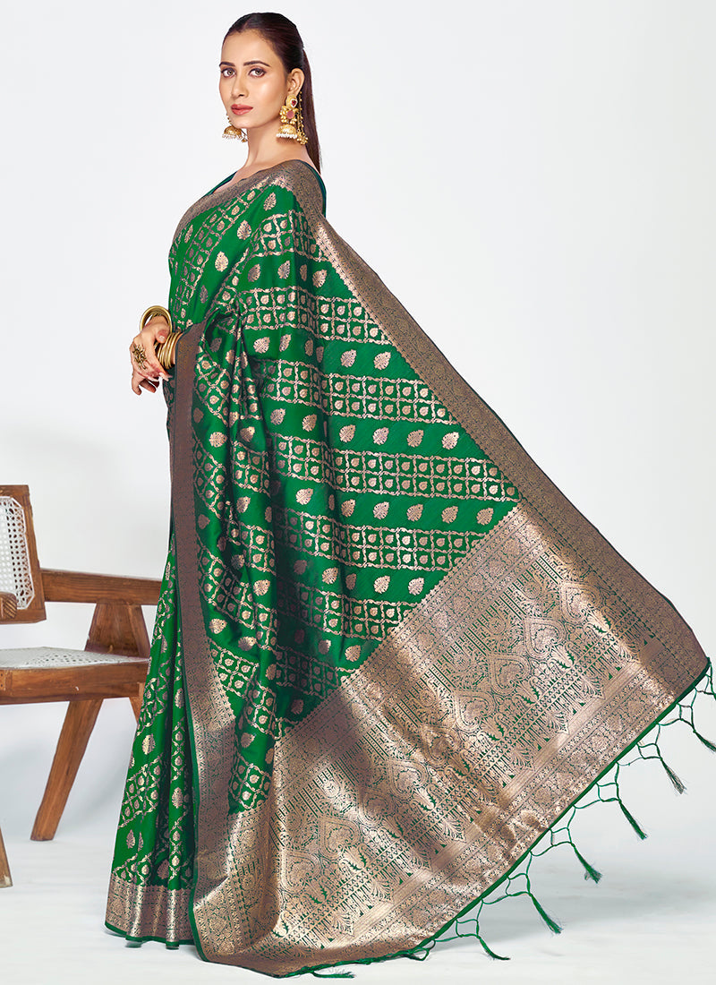 Vellora Emerald Green Soft Silk Royal Zari Weaving Saree | Grocsy