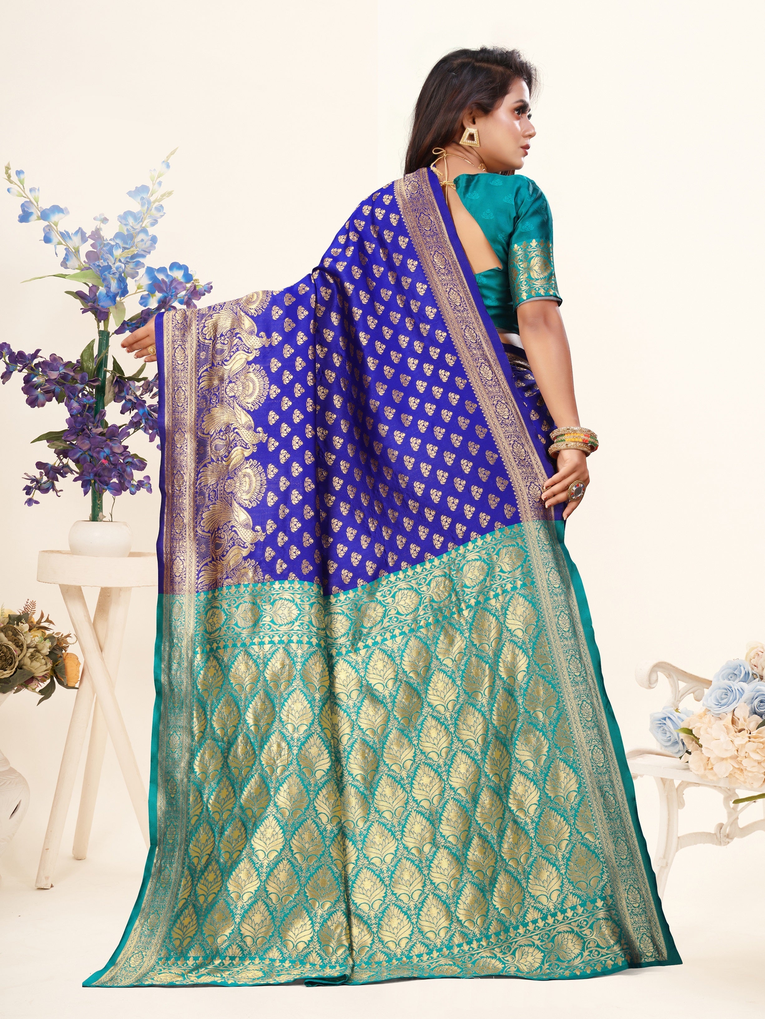 Vedant Vastram Litchi Silk Designer Banarasi Saree - Violate | Grocsy