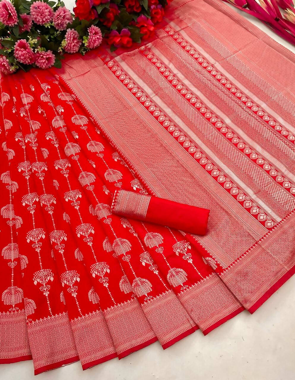 DEIANA'S Beautiful Designer Golden zari Soft Lichi Silk Saree - Red | Grocsy