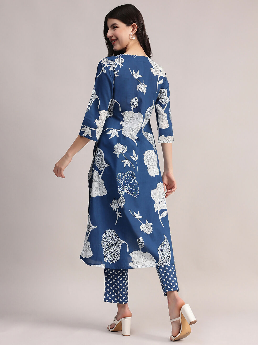 Aavyora Women's Blue Floral Printed Cotton Kurta with Trouser | Grocsy