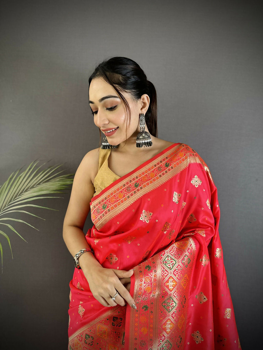 Joban Fashion Rani Pink Geometric Pattern Soft Silk Patola Saree | Grocsy
