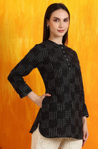 W for Woman Black Ikkat Yarn Dyed Pure Cotton Straight Tunic | Grocsy