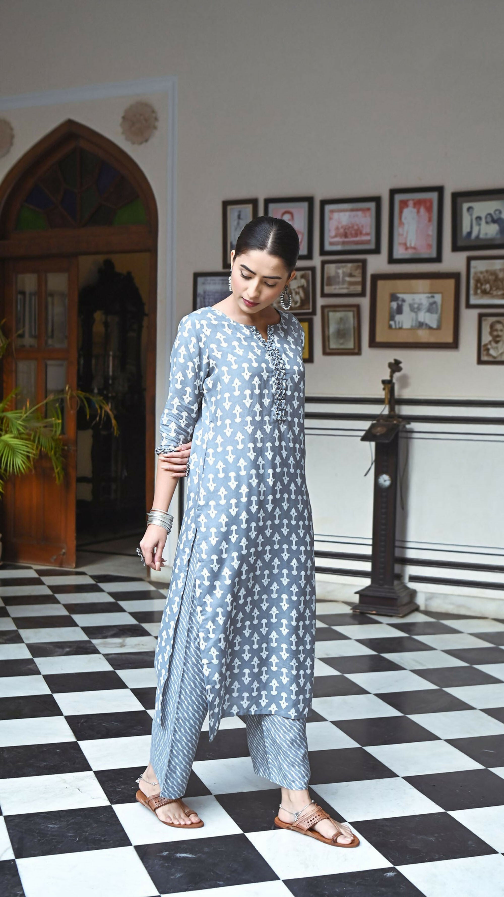 Jyoti Fashion Women's Grey Pure Muslin Heavy Digital Printed Kurta Plazo Set | Grocsy