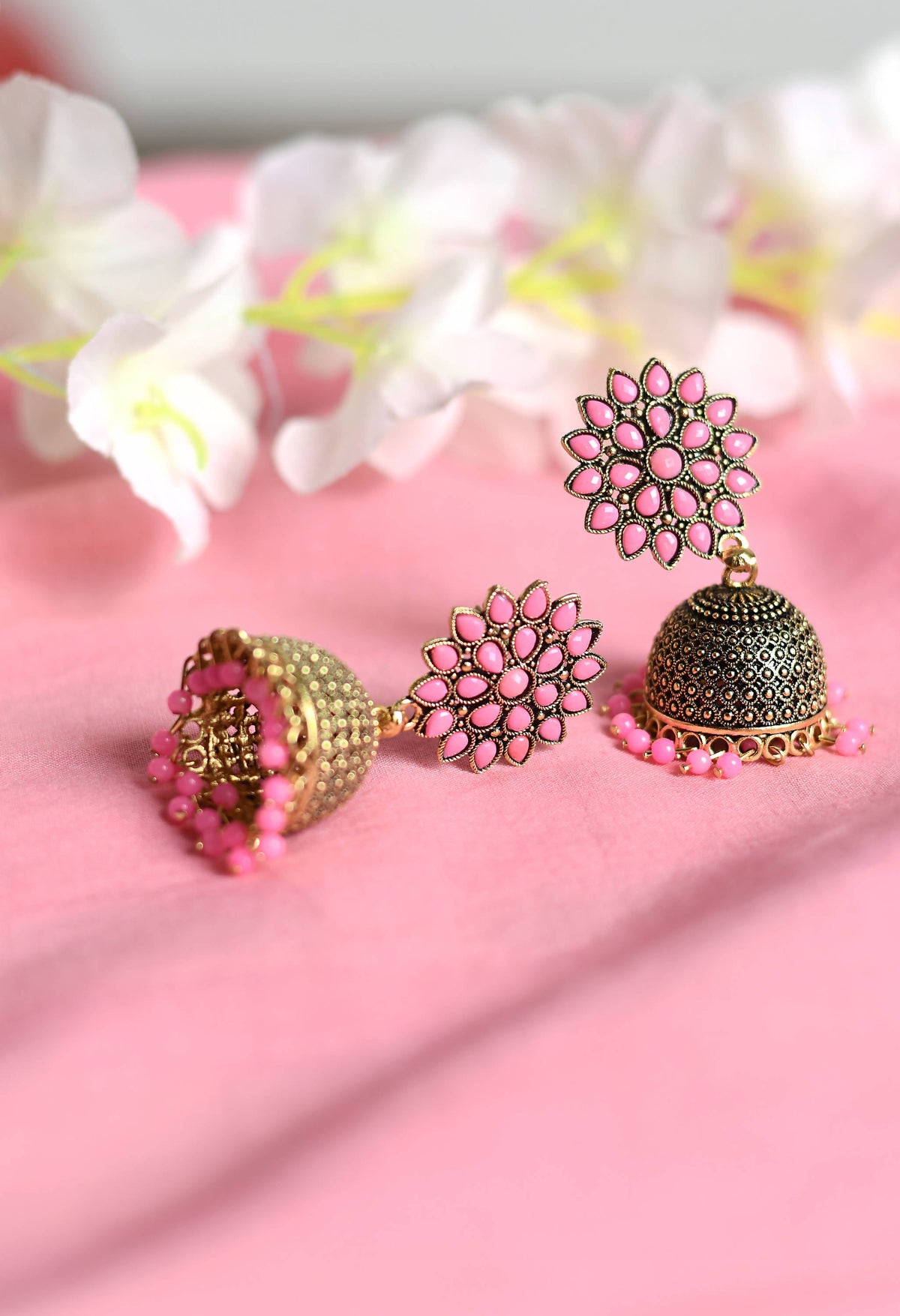 Mominos Fashion Johar Kamal Beautiful Kundan Work Jhumka With Baby Pink Beads