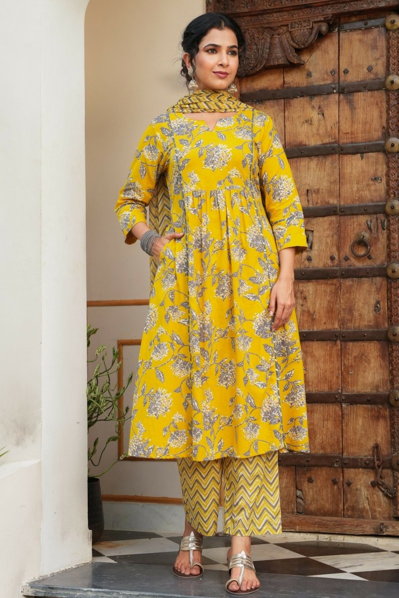 Aramya Anarkali Soft Cotton Gold foil Print Women's Kurta - Yellow | Grocsy