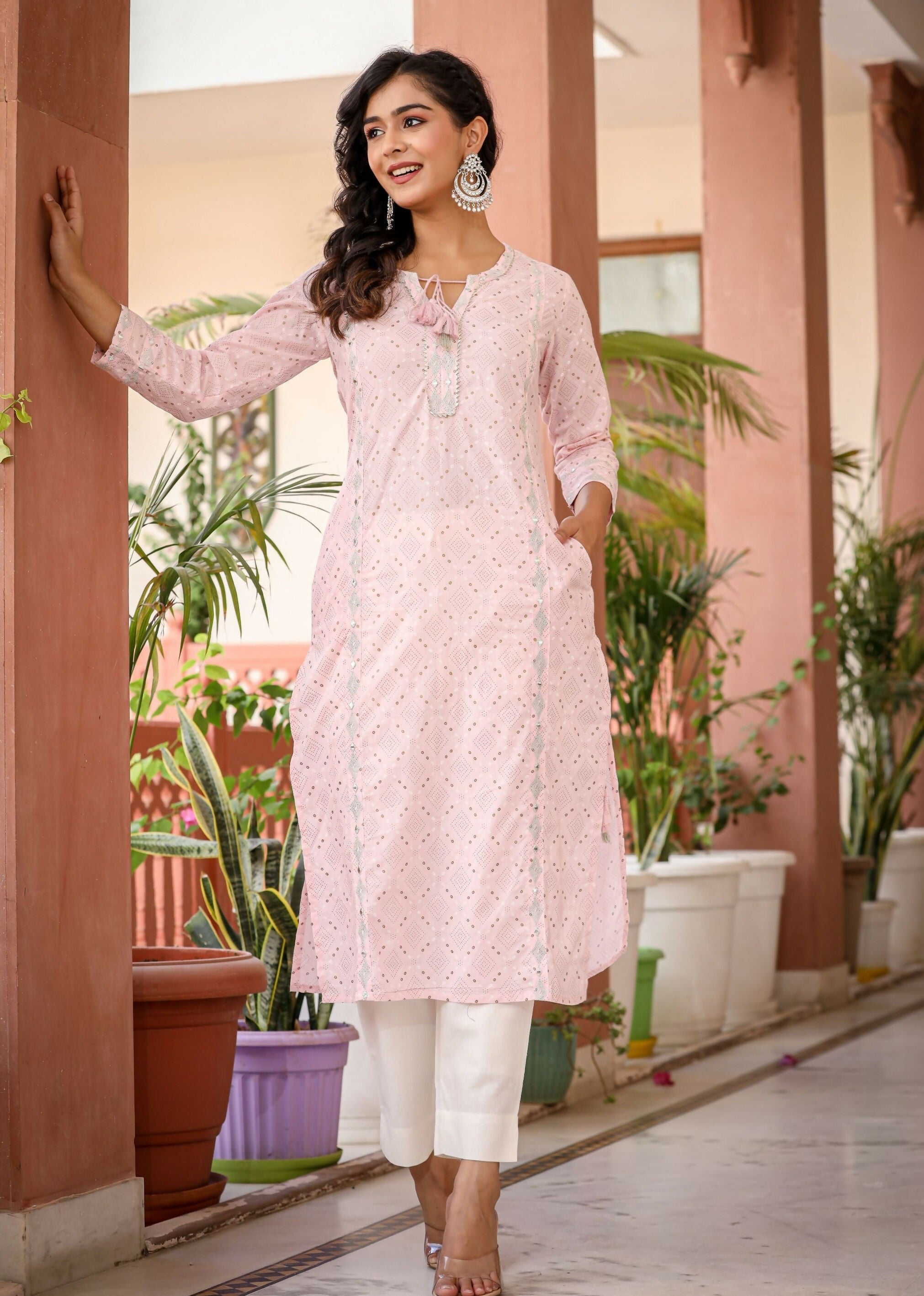 Kaajh Women's Pastel Pink Printed Kurta Pant Set | Grocsy