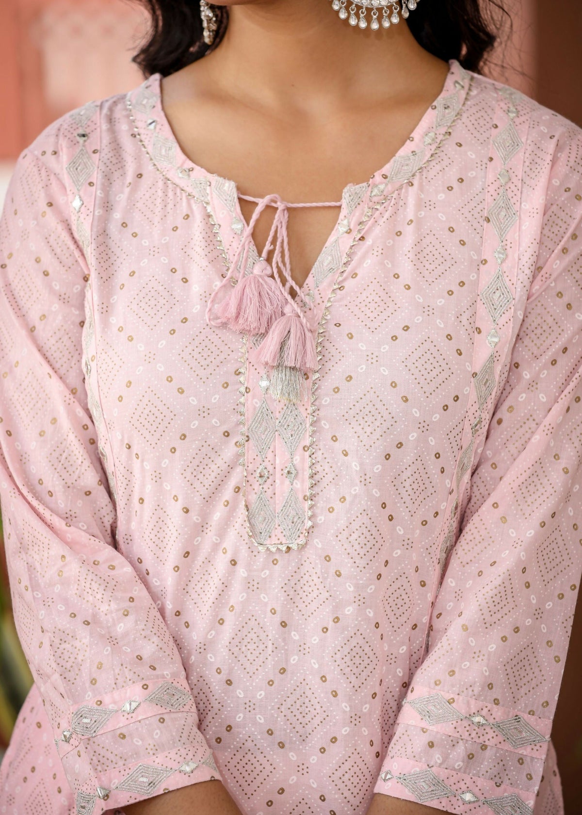 Kaajh Women's Pastel Pink Printed Kurta Pant Set | Grocsy