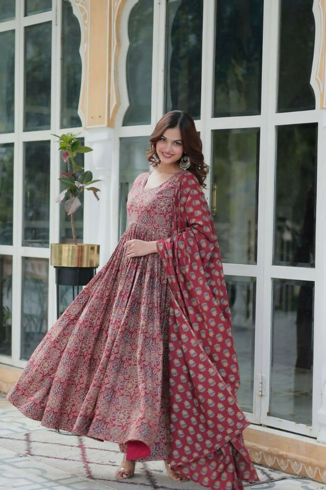 Vastranavya Maroon Pure Cotton Printed Top with Pant & Dupatta Set | Grocsy