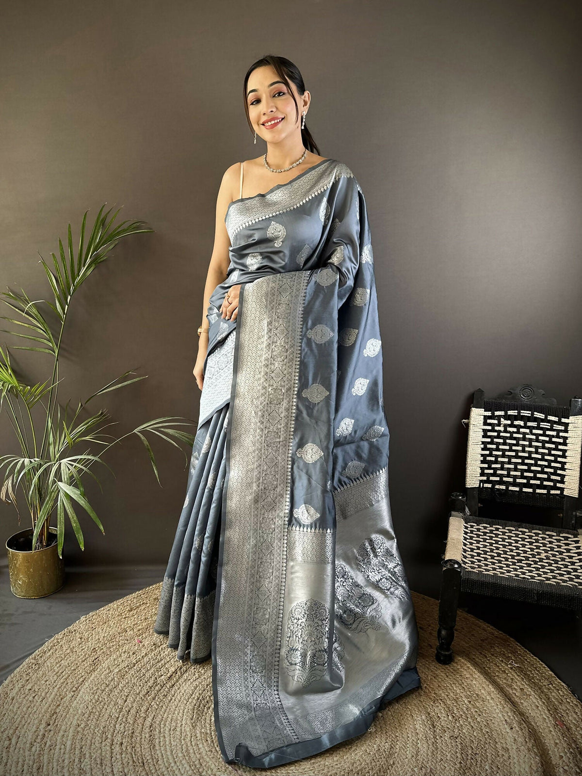 Joban Fashion Grey Floral Motifs Soft Silk Banarasi Saree | Grocsy