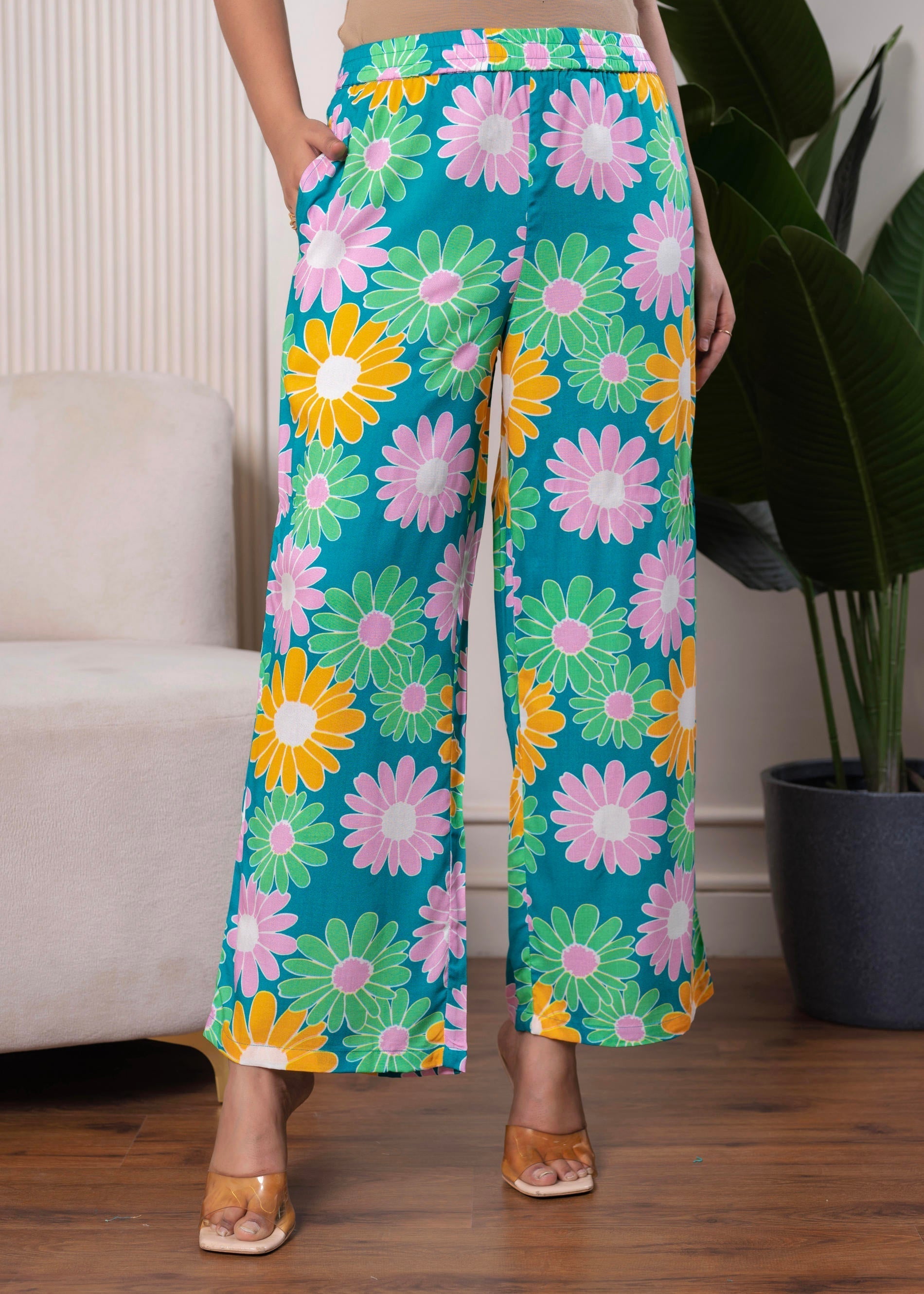 Juniper Lamora Tropical Daisy Co-Ord Set | Grocsy