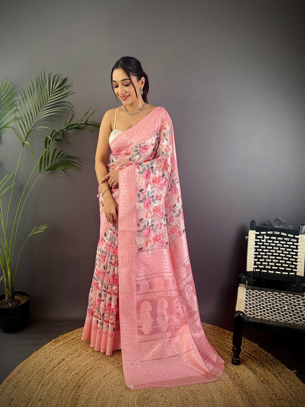 Joban Fashion Baby Pink Floral Motifs Banarasi Silk Sarees | Grocsy