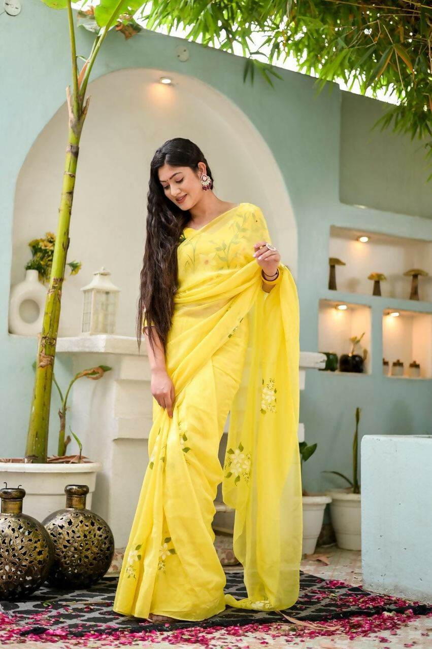 Exclusive Collection Beautiful Yellow Pure Cotton Hand Print Handloom Saree With Running Blouse Piece | Grocsy