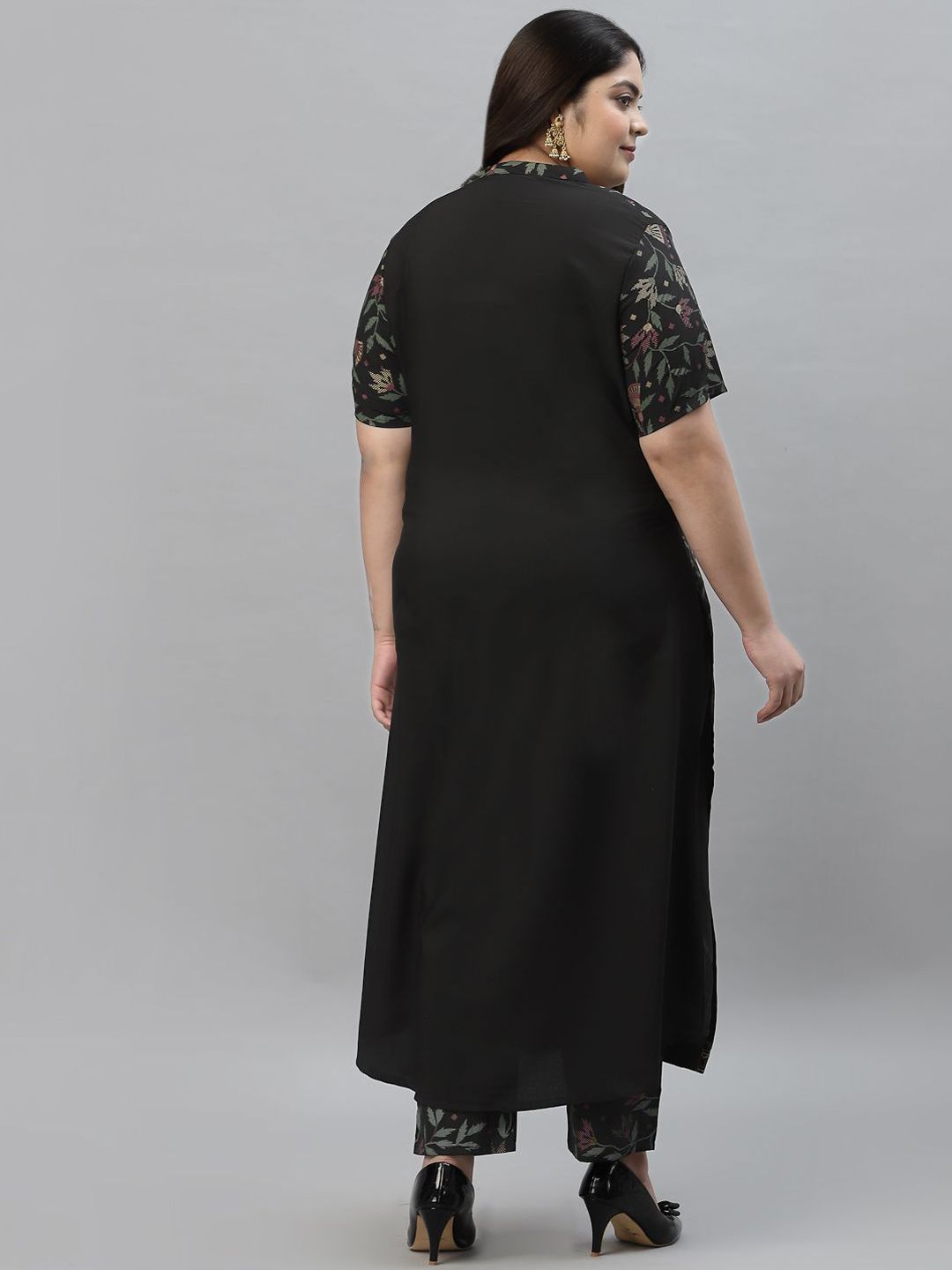 Sztori Plus Size Floral Foil Printed Mandarin Collar A-Line Kurta With Trouser | Grocsy