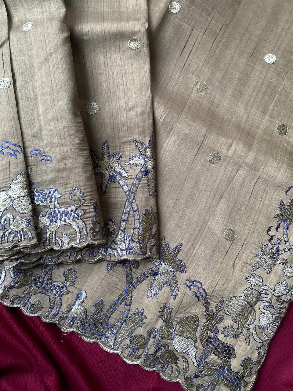 Mameraa Sarees Grey Matka Silk Saree With Heavy Floral Embroidery Border With Running Blouse-Grey | Grocsy