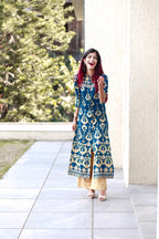 Jompers Women Teal Blue & Fluorescent Green Printed Straight Kurta | Grocsy