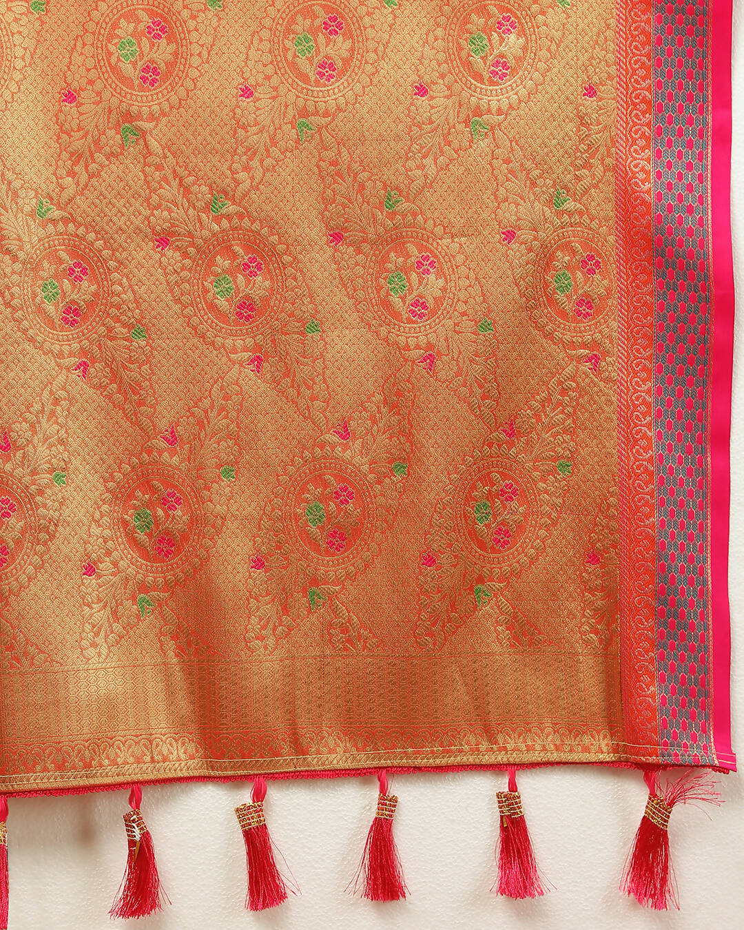 Lorenvalley Fashion Mehndi Kanjivaram Silk Woven Design with Zari Weaving Saree | Grocsy