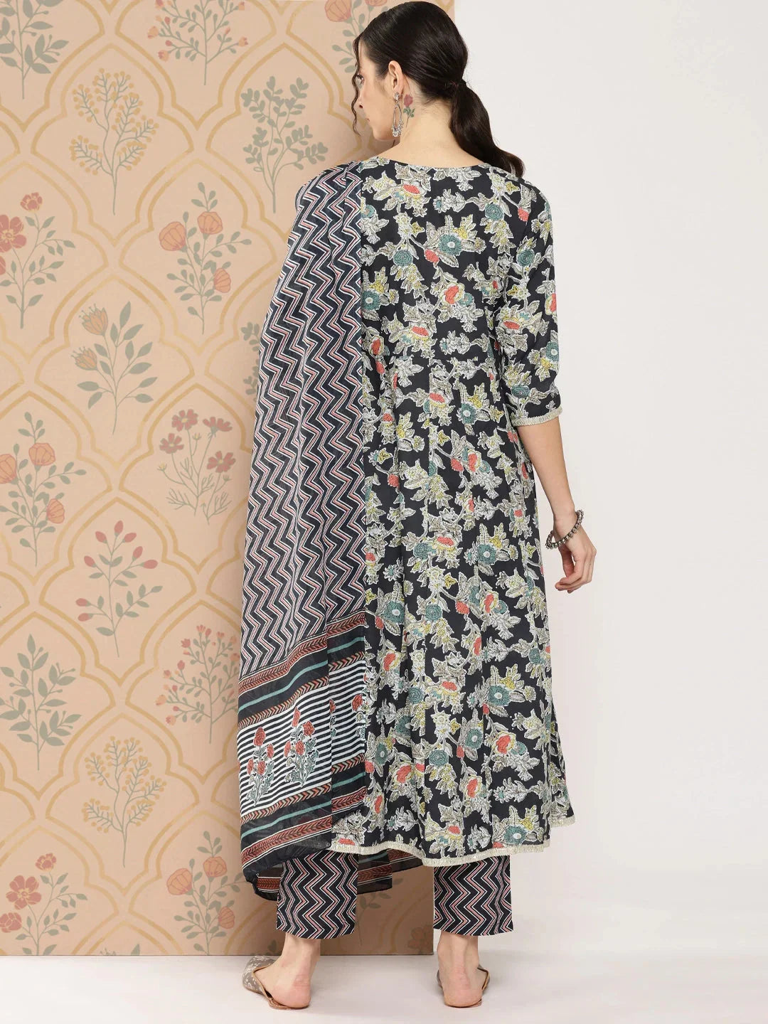 Yufta Women Floral Printed Regular Pure Cotton Kurta with Trousers & With Dupatta | Grocsy