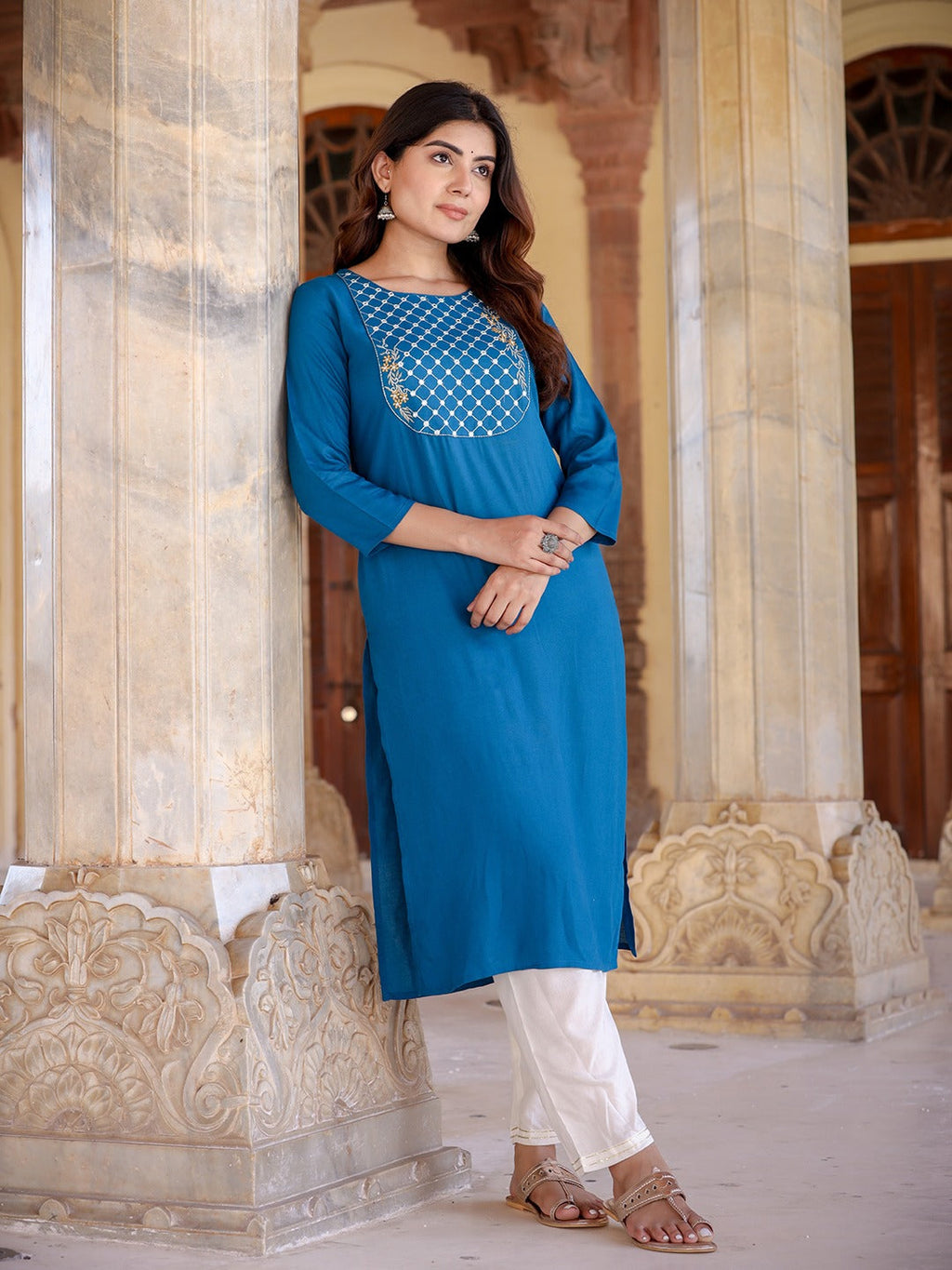 Yufta Women Yoke Design Chikankari Kurta | Grocsy