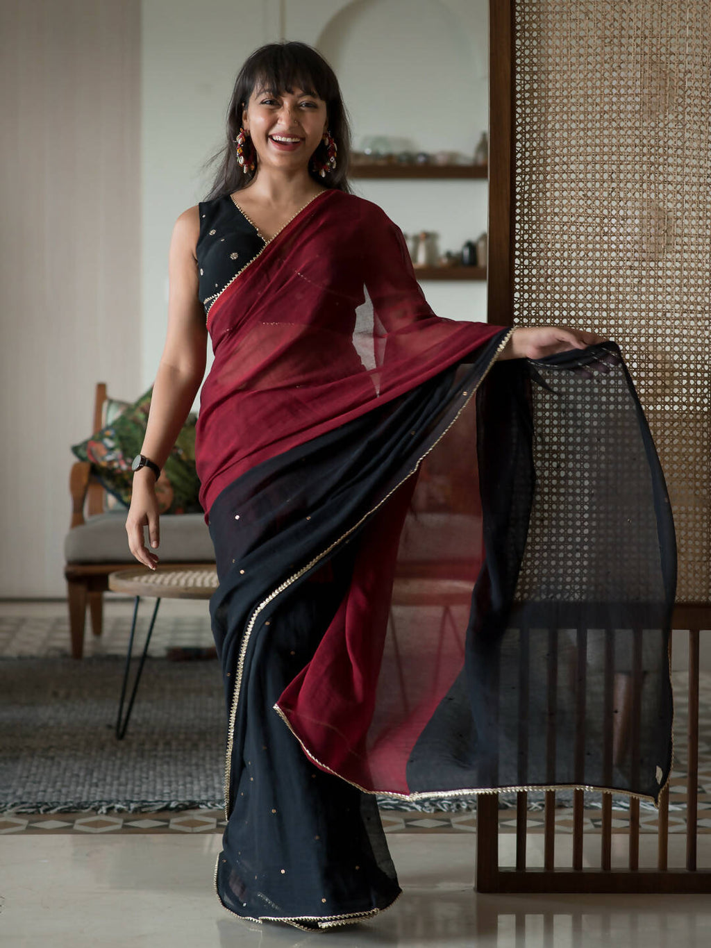 Suta Black Woven Design Pure Cotton Saree | Grocsy