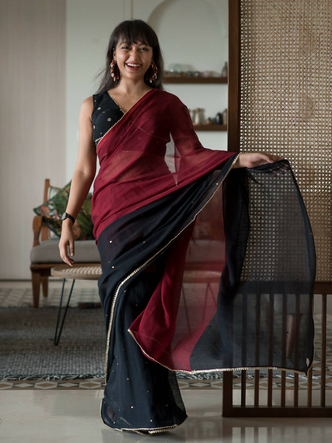Suta Black Woven Design Pure Cotton Saree | Grocsy