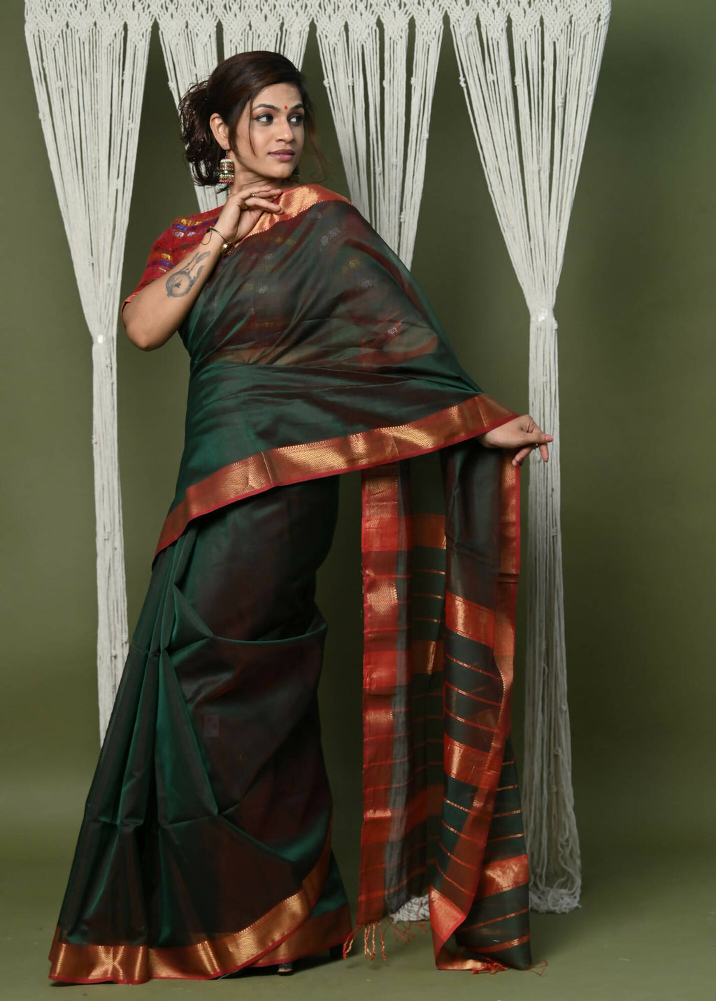 Very Much Indian Handloom Cotton Silk Maheshwari Saree With Sleek Golden Border - Dark Green | Grocsy