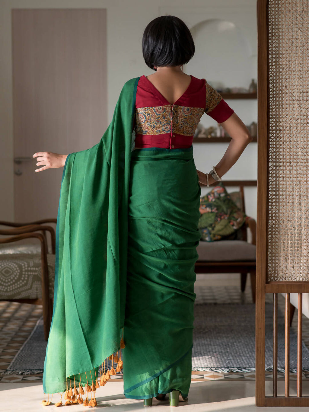 Suta Green Solid Cotton Blend Saree | Grocsy
