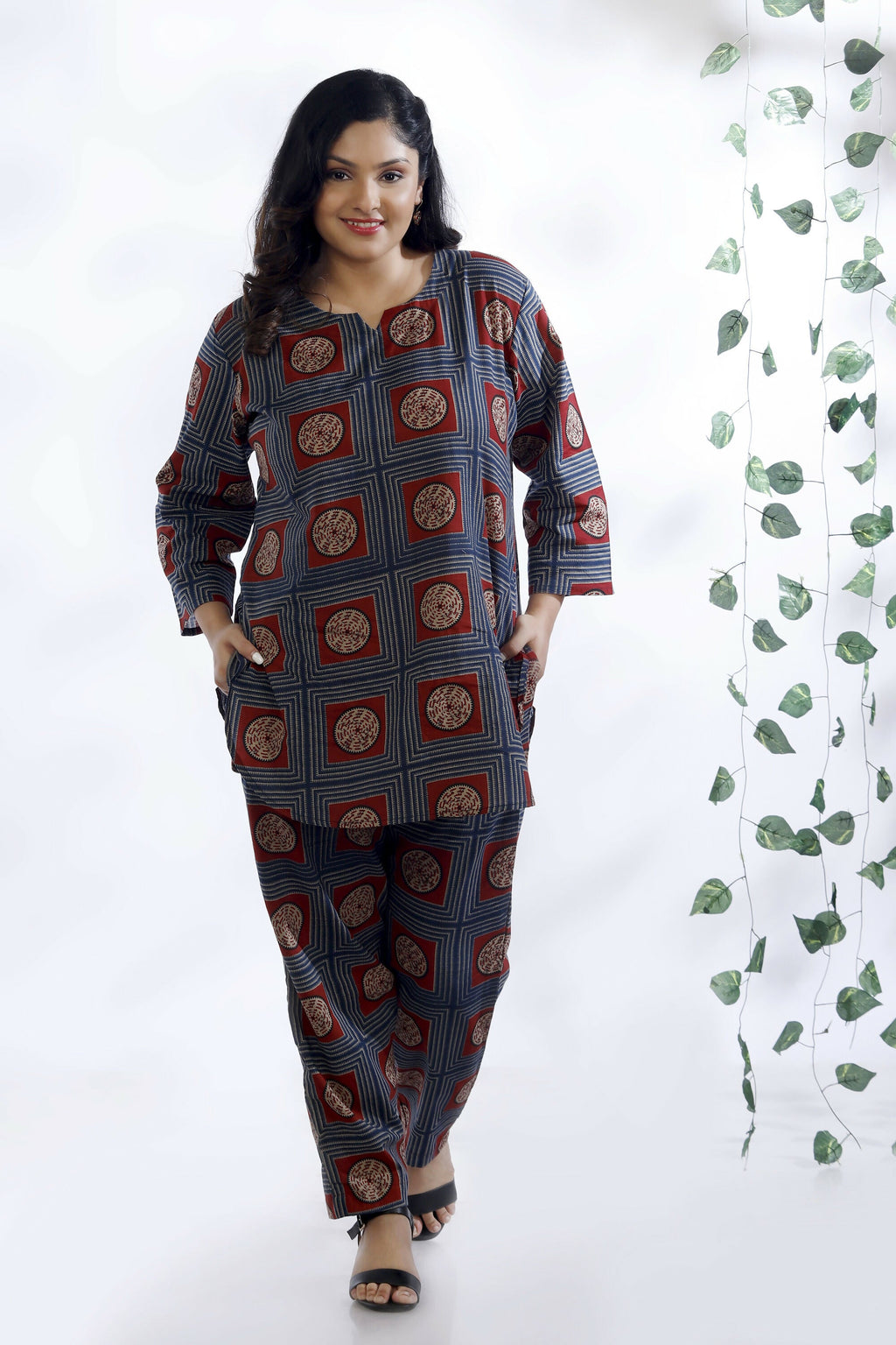 Breathables Women’S Blue Cotton Geometric Print Loungewear Co-Ord Set – Hip-Length Kurta & Pants | Grocsy